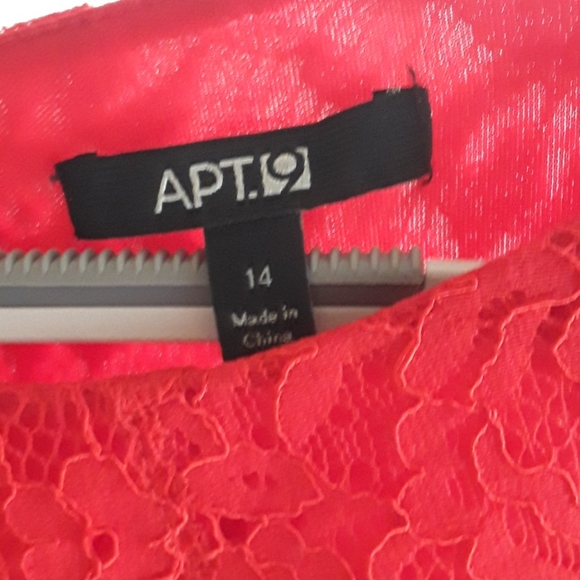 Celebrate The ♥️ 🤍 💙 W/THIS RED LACE FLORAL DRESS APT.9 SZ 14 - Picture 5 of 8